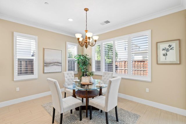 18481 Keswick Dr, Lathrop, CA 95330