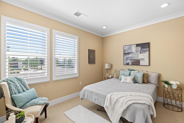 18481 Keswick Dr, Lathrop, CA 95330