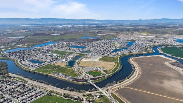 18481 Keswick Dr, Lathrop, CA 95330