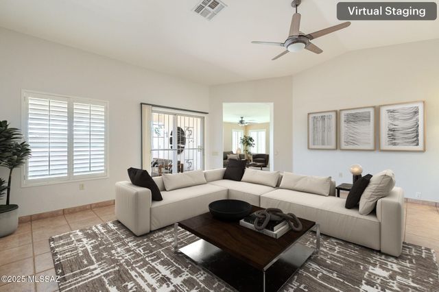 312 N Cedar Crest Drive, Green Valley, AZ 85614