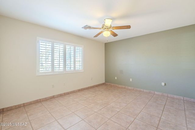 312 N Cedar Crest Drive, Green Valley, AZ 85614