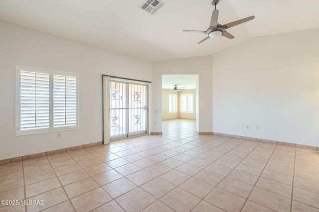 312 N Cedar Crest Drive, Green Valley, AZ 85614