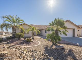 312 N Cedar Crest Drive, Green Valley, AZ 85614