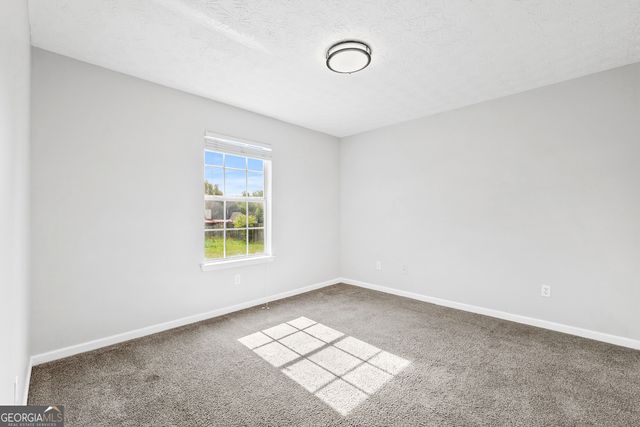 719 Tullamore Way, Hampton, GA 30228
