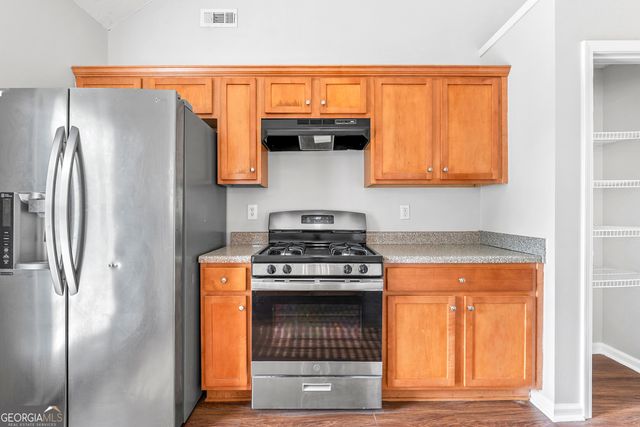 719 Tullamore Way, Hampton, GA 30228