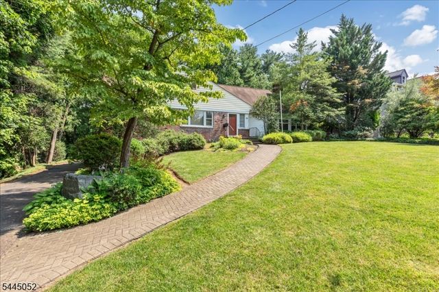 84 Green Ave, Madison Boro, NJ 07940
