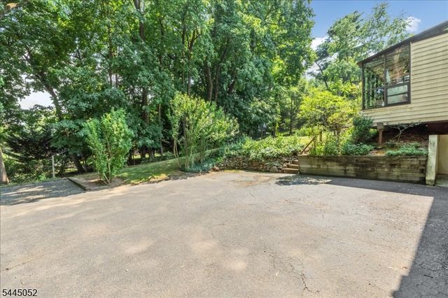 84 Green Ave, Madison Boro, NJ 07940