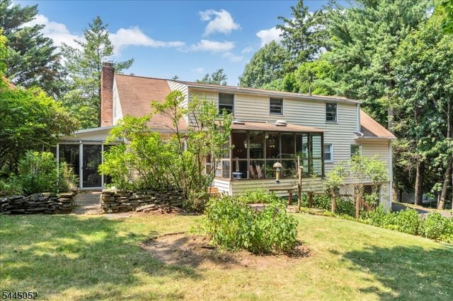 84 Green Ave, Madison Boro, NJ 07940