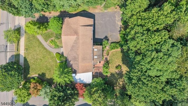 84 Green Ave, Madison Boro, NJ 07940