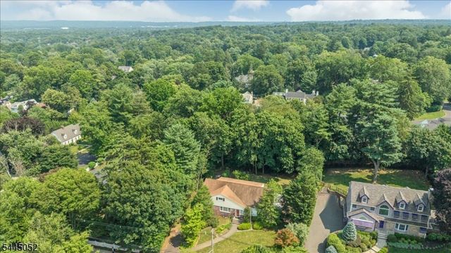 84 Green Ave, Madison Boro, NJ 07940