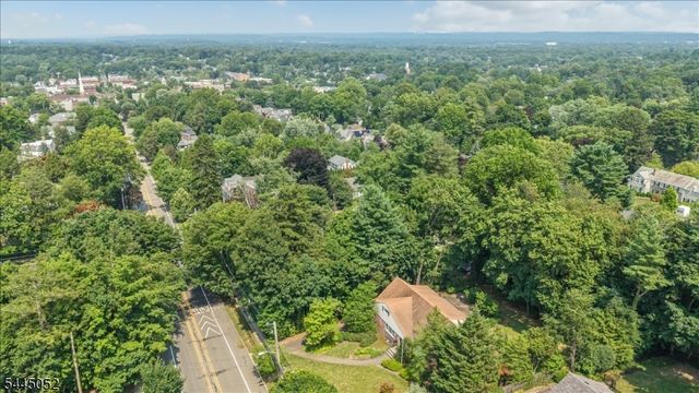84 Green Ave, Madison Boro, NJ 07940