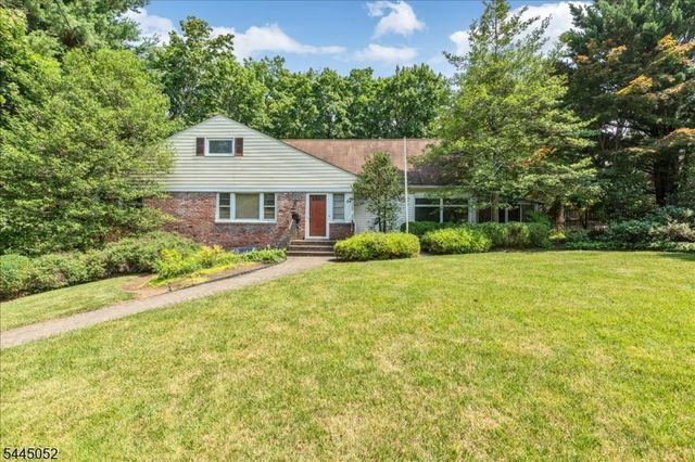 84 Green Ave, Madison Boro, NJ 07940