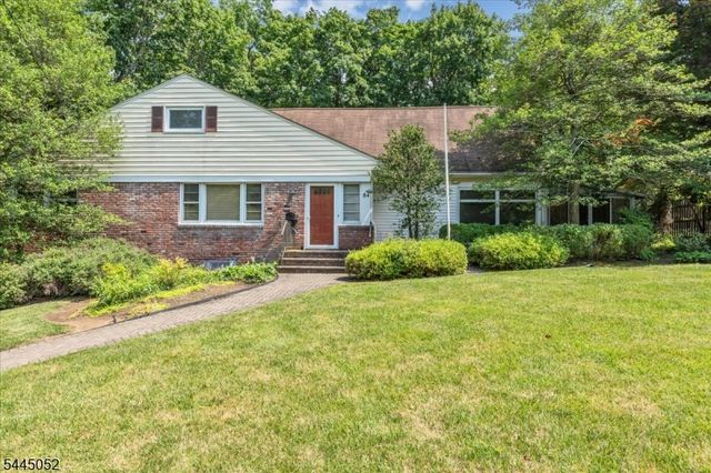 84 Green Ave, Madison Boro, NJ 07940