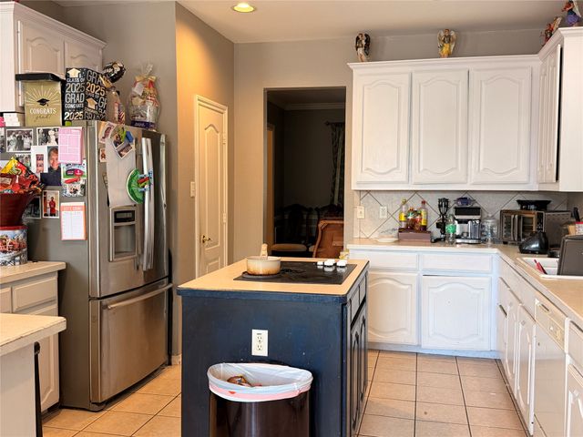 1212 Badbury Lane, Grand Prairie, TX 75052