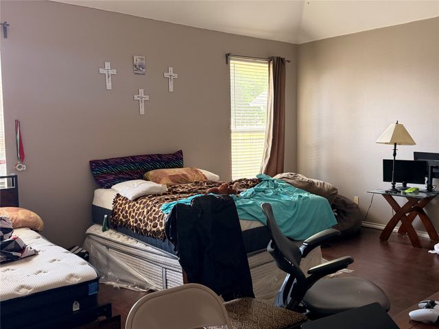 1212 Badbury Lane, Grand Prairie, TX 75052