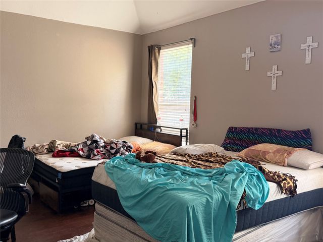 1212 Badbury Lane, Grand Prairie, TX 75052