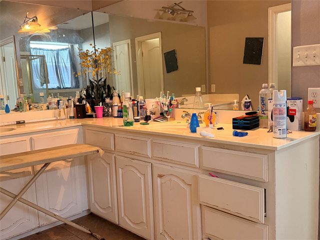 1212 Badbury Lane, Grand Prairie, TX 75052