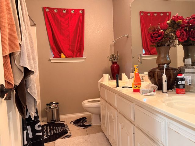 1212 Badbury Lane, Grand Prairie, TX 75052