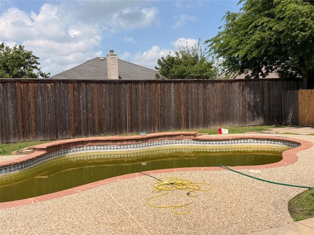 1212 Badbury Lane, Grand Prairie, TX 75052