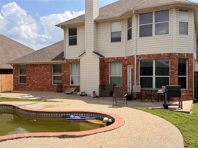 1212 Badbury Lane, Grand Prairie, TX 75052