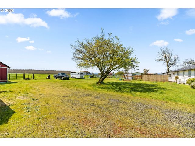 29334 MEADOWVIEW Rd, Junction City, OR 97448