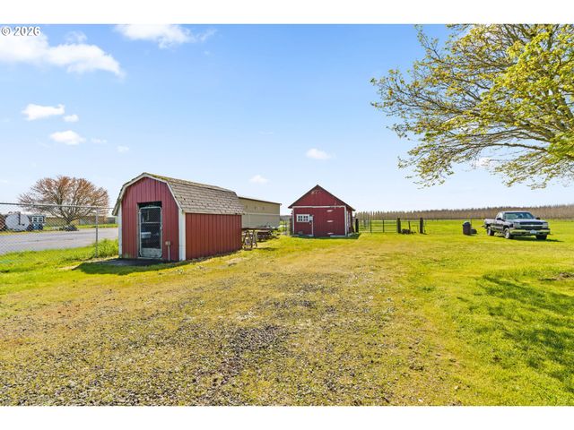 29334 MEADOWVIEW Rd, Junction City, OR 97448