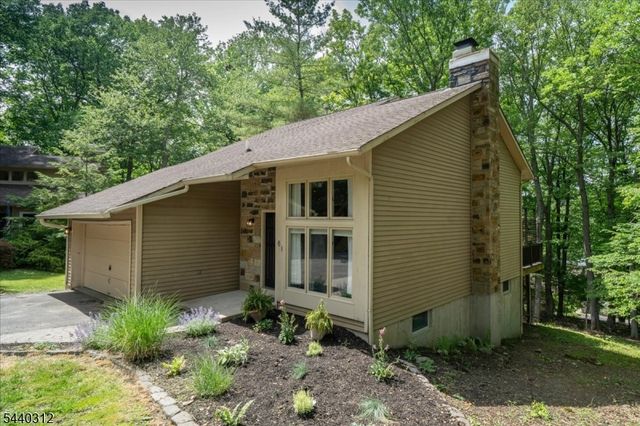 61 Sandpiper Dr, Allamuchy Twp., NJ 07840