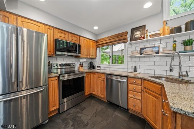 61 Sandpiper Dr, Allamuchy Twp., NJ 07840