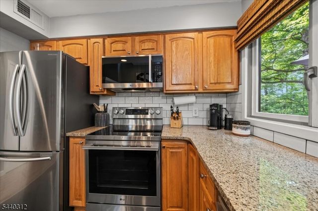 61 Sandpiper Dr, Allamuchy Twp., NJ 07840