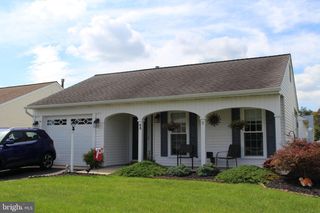 43 STRATFORD RD, Southampton, NJ 08088
