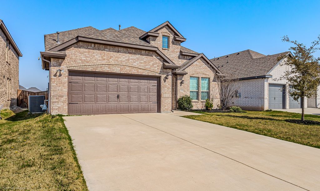 638 Pinehurst Road, Red Oak, TX 75154