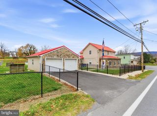 5195 W CENTRAL AVE, Great Cacapon, WV 25422