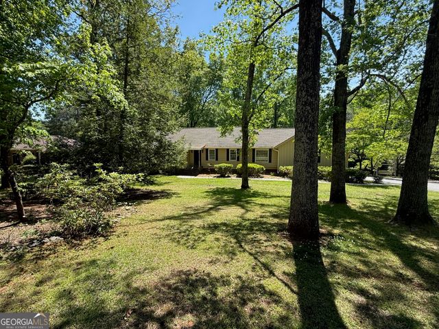 135 Kennesaw Drive, Thomaston, GA 30286