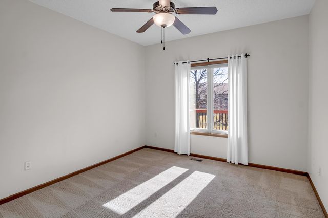 611 Autumn Glen Ct, Newton, KS 67114