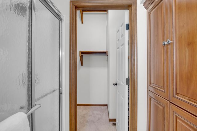 611 Autumn Glen Ct, Newton, KS 67114