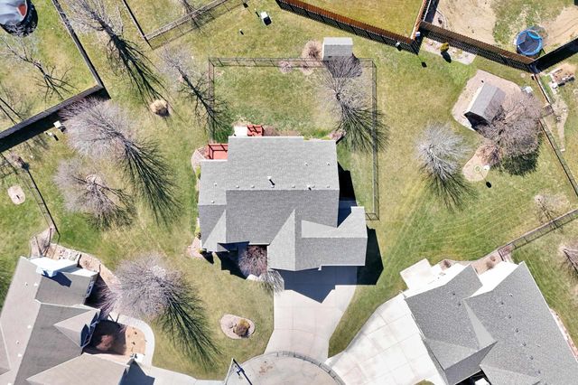 611 Autumn Glen Ct, Newton, KS 67114