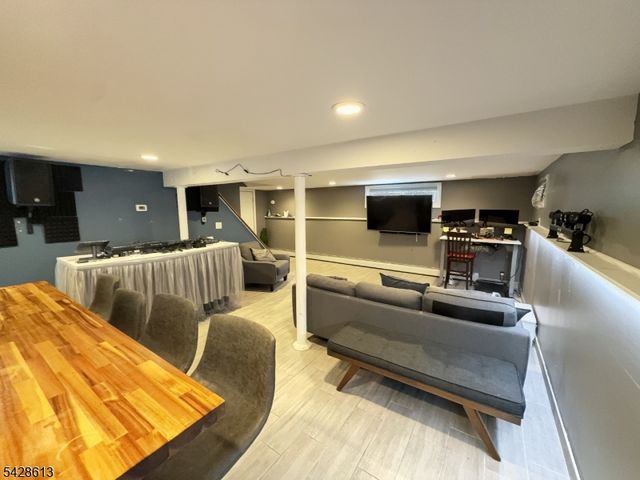 318 Cumberland Ave, Paterson City, NJ 07502