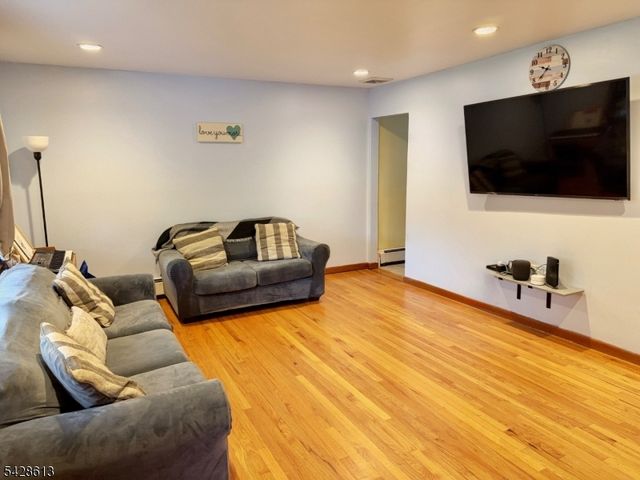 318 Cumberland Ave, Paterson City, NJ 07502
