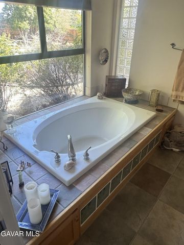 21405 Prospect Avenue, Tehachapi, CA 93561