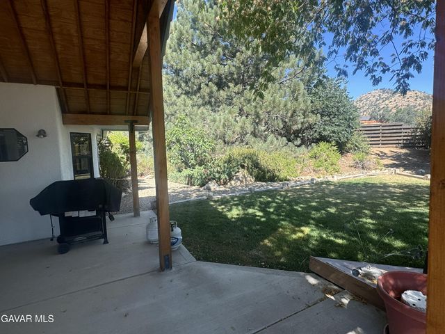 21405 Prospect Avenue, Tehachapi, CA 93561