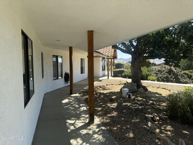21405 Prospect Avenue, Tehachapi, CA 93561