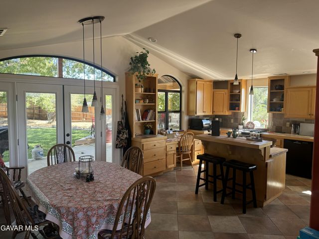 21405 Prospect Avenue, Tehachapi, CA 93561