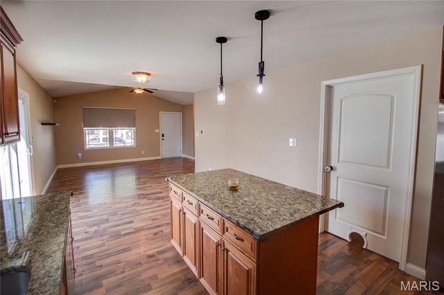 249 S 7th Street, Wood River, IL 62095