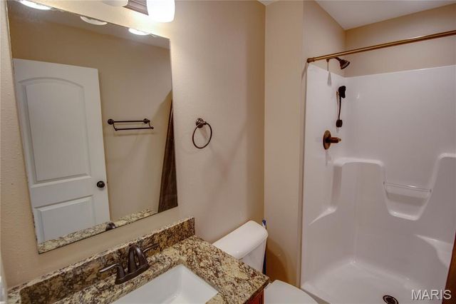 249 S 7th Street, Wood River, IL 62095