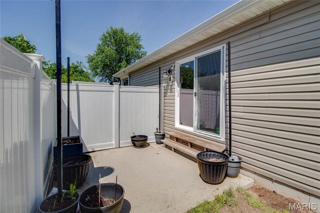 249 S 7th Street, Wood River, IL 62095