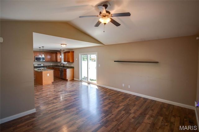 249 S 7th Street, Wood River, IL 62095
