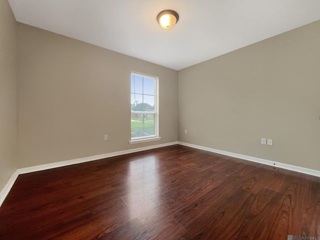 11537 Mary Lee Dr, Denham Springs, LA 70726