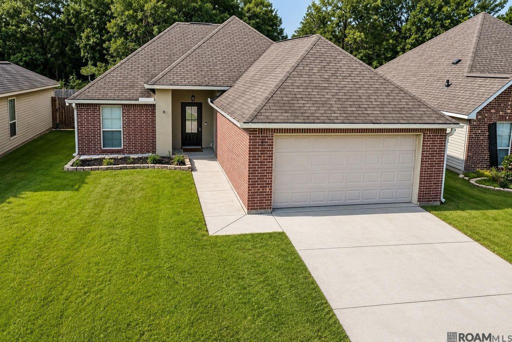 11537 Mary Lee Dr, Denham Springs, LA 70726