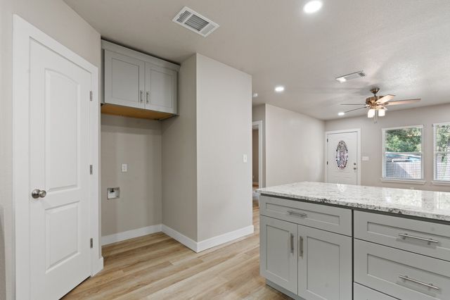 62 Live Oak Street, Alvarado, TX 76009