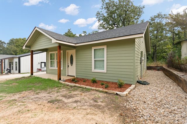 62 Live Oak Street, Alvarado, TX 76009